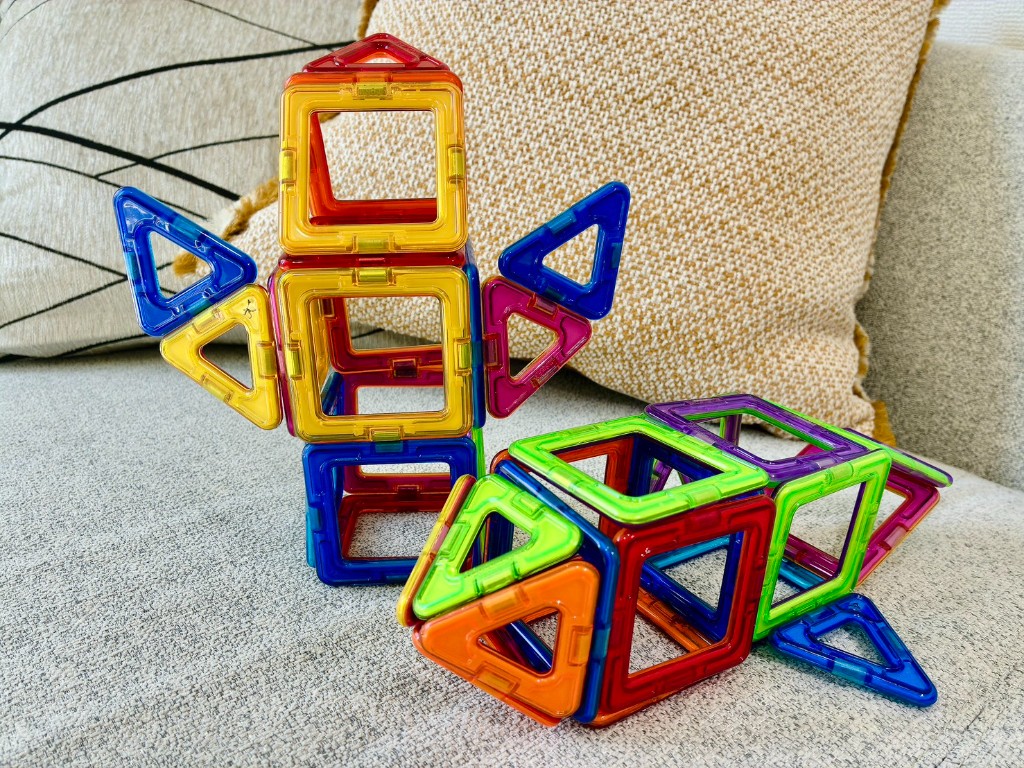 マグネットブロック